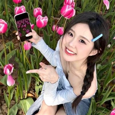 摇滚藏獒蓝色光芒海报