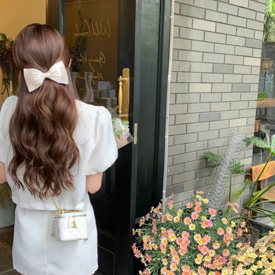 情满吊脚楼海报