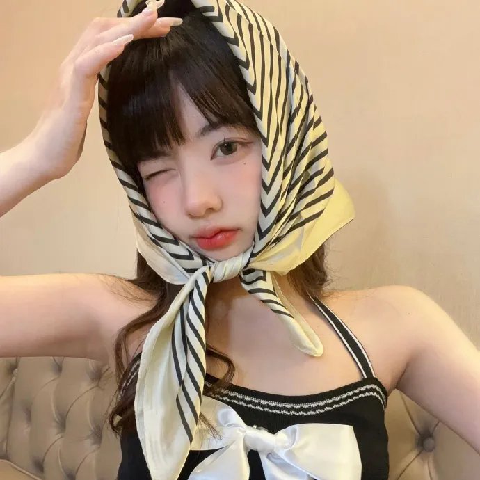 爱你们的希尔德海报